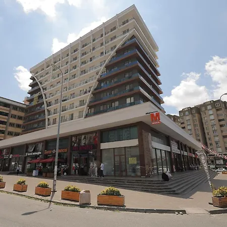 Luxury Designed Comfortable 2 & 1 Living Free Parking Garaj *